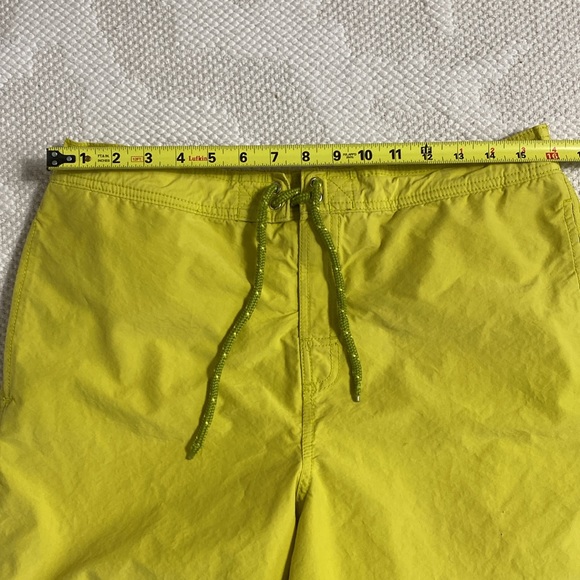 Tommy Bahama short, board, swim, men’s trunks colour chartreuse! Size S - Picture 13 of 17